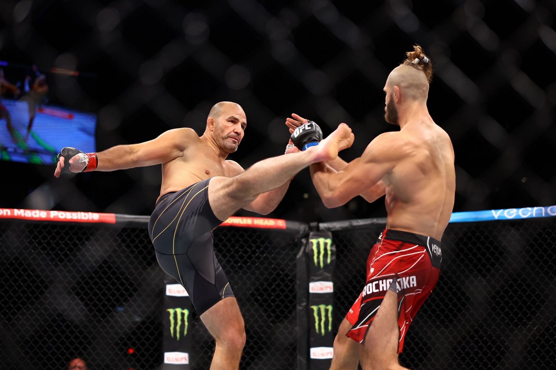 UFC 275: Teixeira v Prochazka: Gover Teixeira vs. Jiri Prochazka (Image courtesy of Getty)