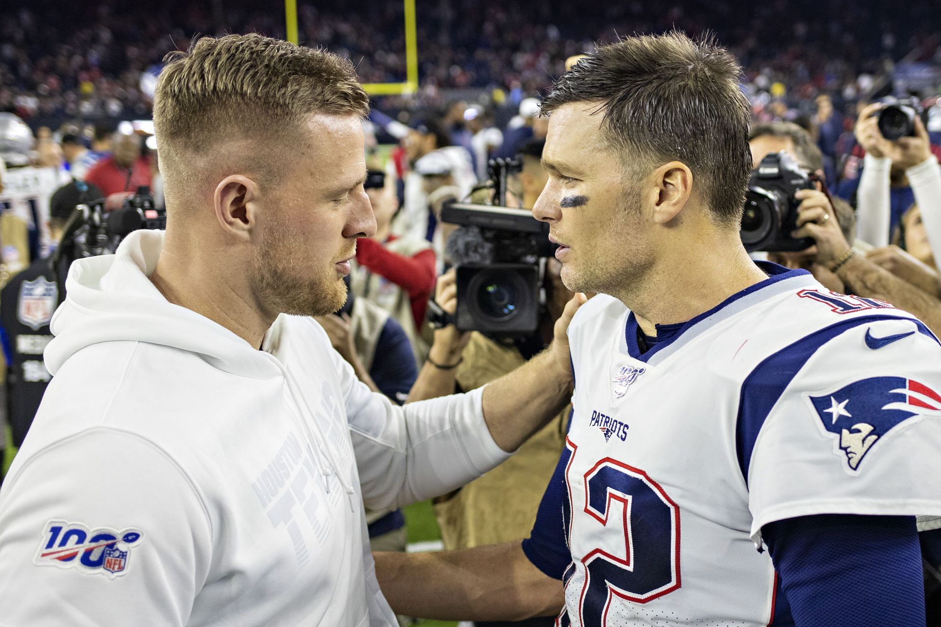 Tom Brady had a hilarious reaction to Patriots' red throwback jerseys