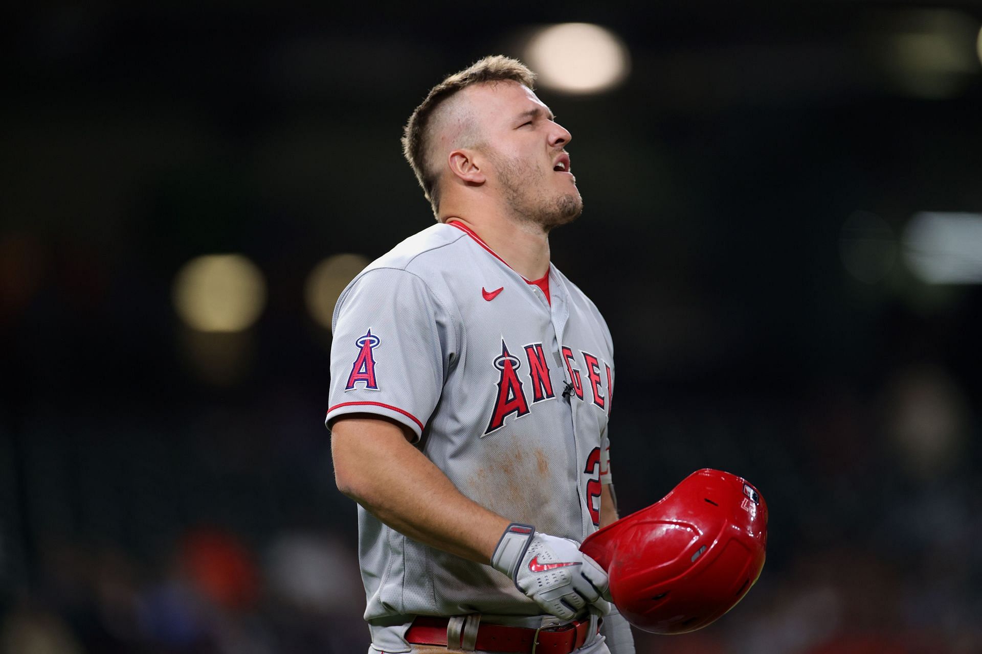 Los Angeles Angels outfielder Mike Trout missed a diving catch to give the New York Yankees a 1-0 lead.
