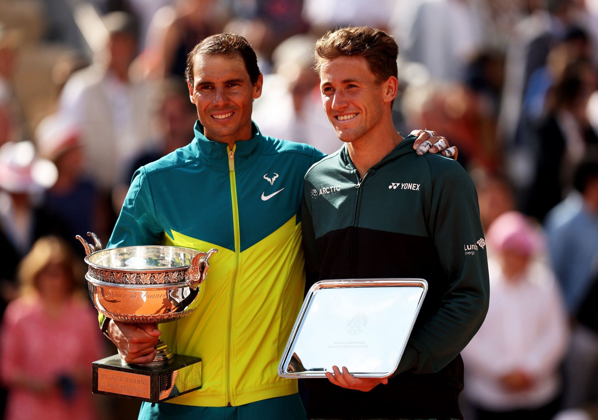 Rafael Nadal (L) and Casper Ruud with their 2022 French Open trophies.