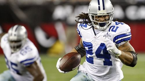 Marion Barber in action for the Dallas Cowboys