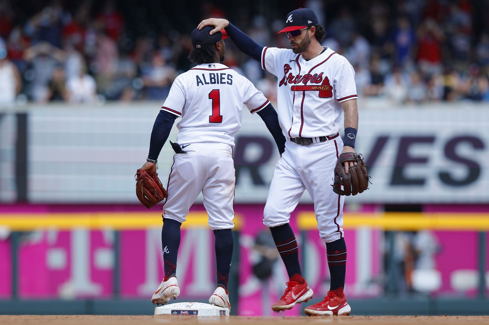 Ozzie Albies Player Props Braves vs Reds