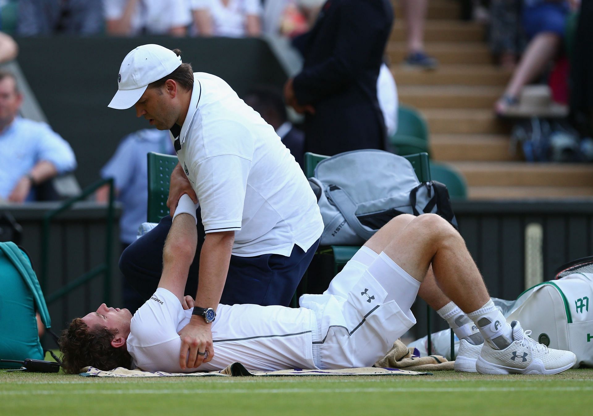 Andy Murray in pain during Wimbledon 2016