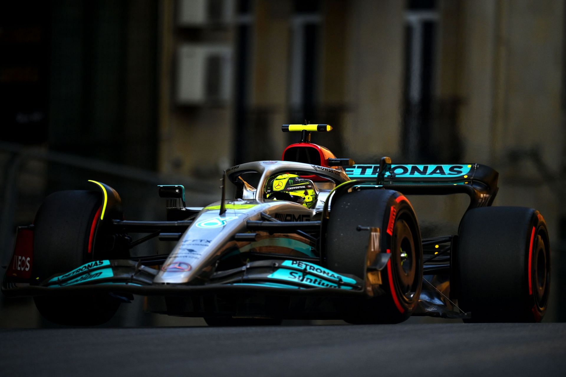 Lewis Hamilton drives the Mercedes W13 during the 2022 F1 Azerbaijan GP weekend (Photo by Dan Mullan/Getty Images)