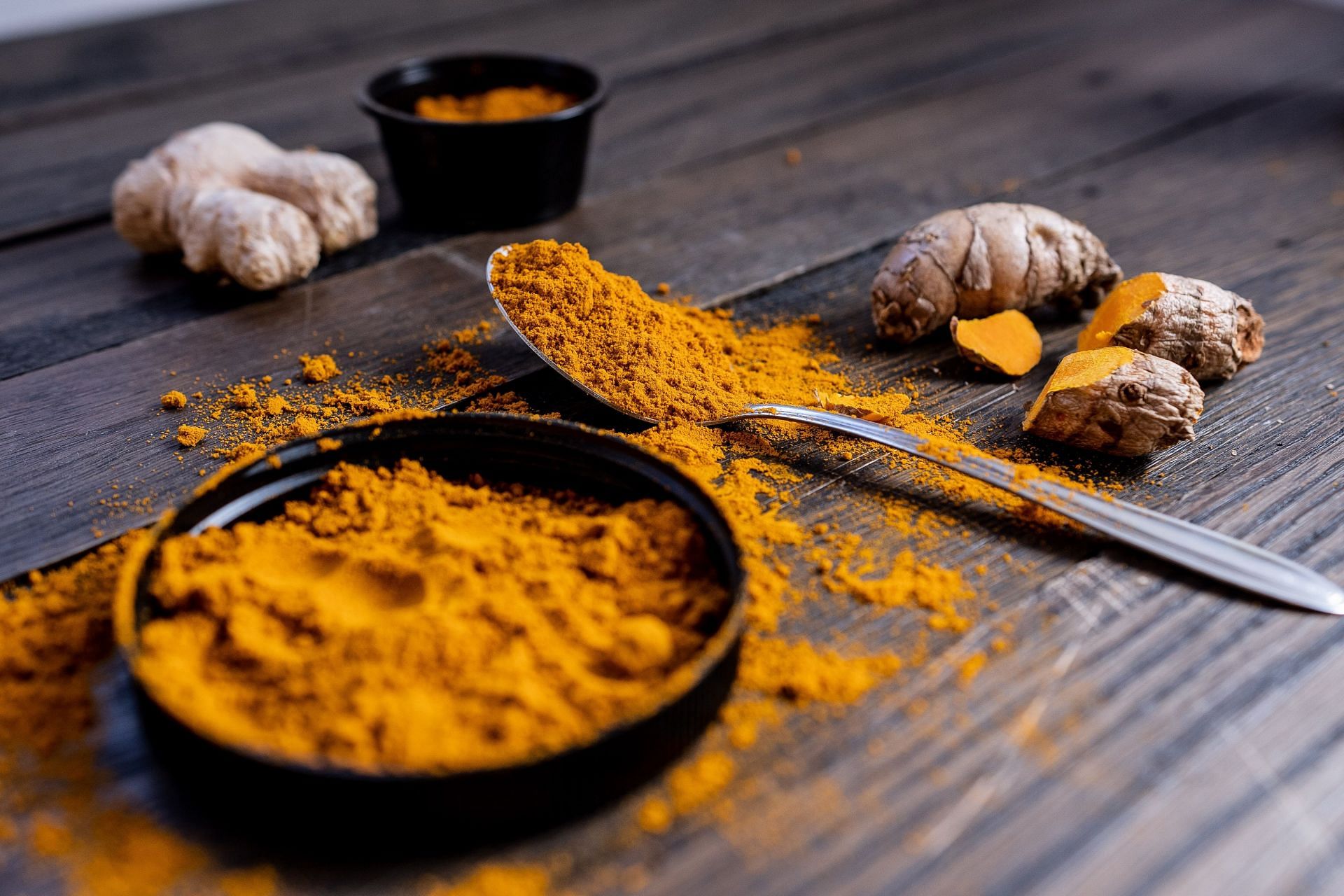 Turmeric is helpful against skin infection. (Image via Pexels / Karl Solano)