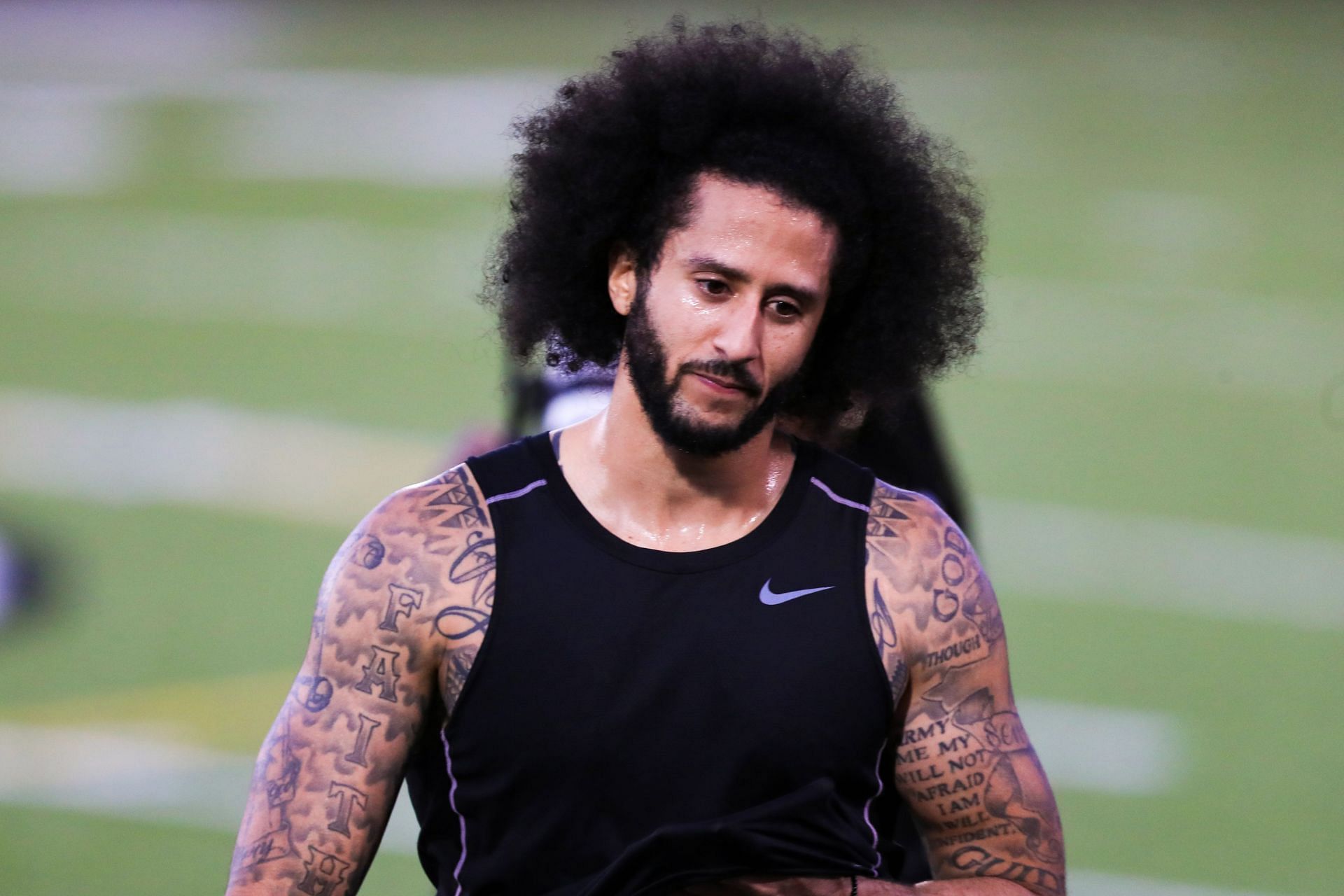 Disaster - NFL Hall of Famer claims Colin Kaepernick tanked in workout  with Raiders