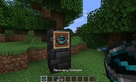 Minecraft 1.19: How to craft and use a recovery compass