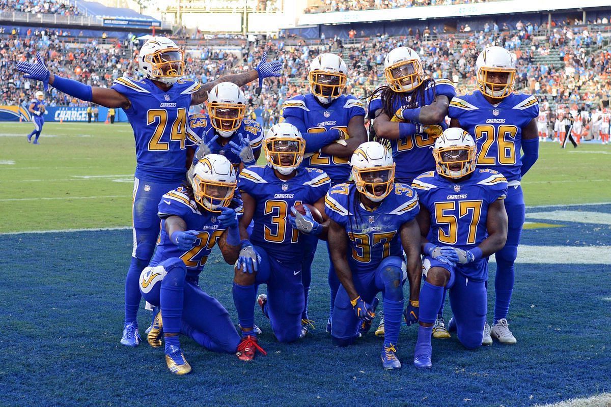 Los Angeles Chargers defence celebrating.
