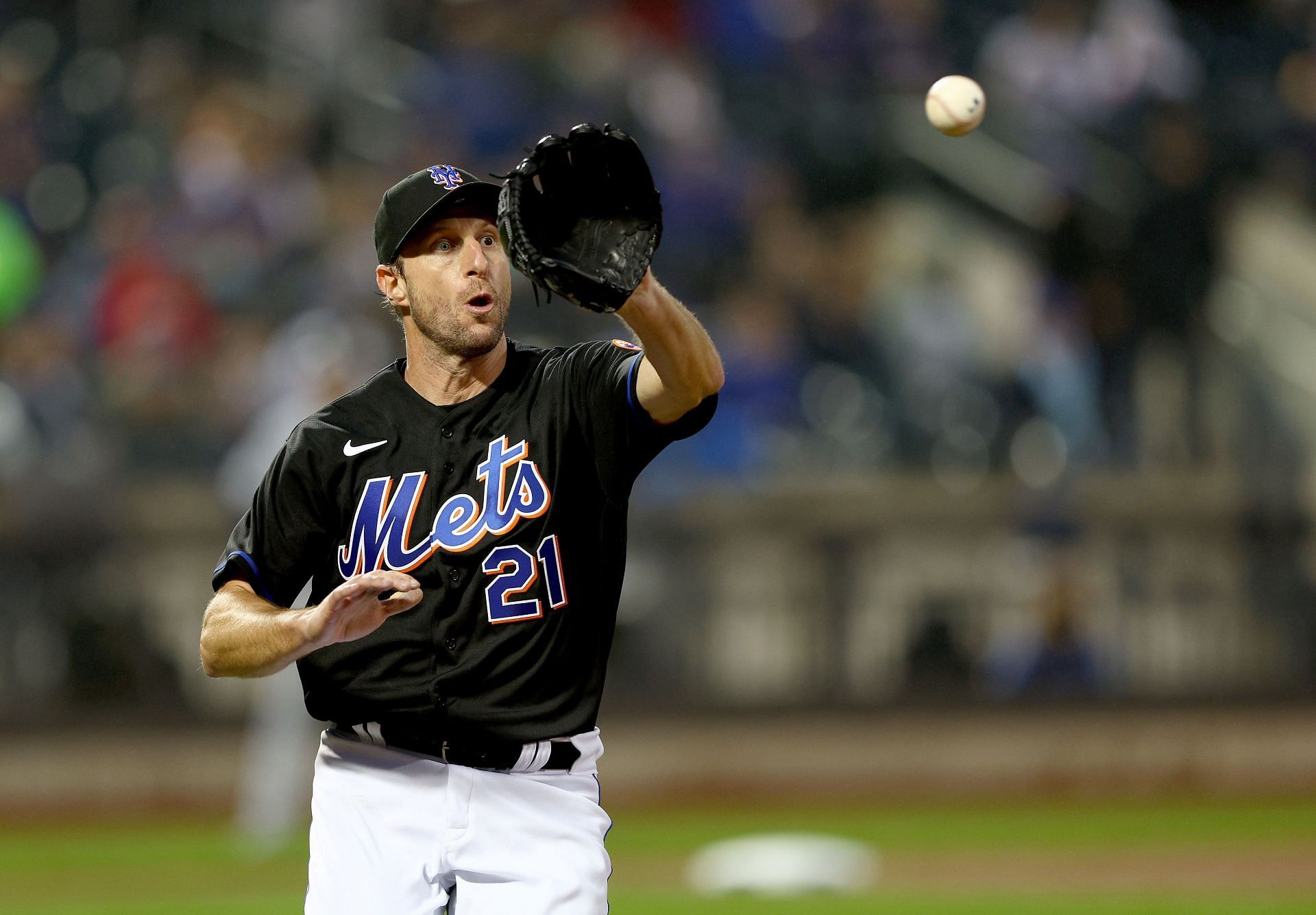 Scherzer takes the mound for the New York Mets against the Seattle Mariners.