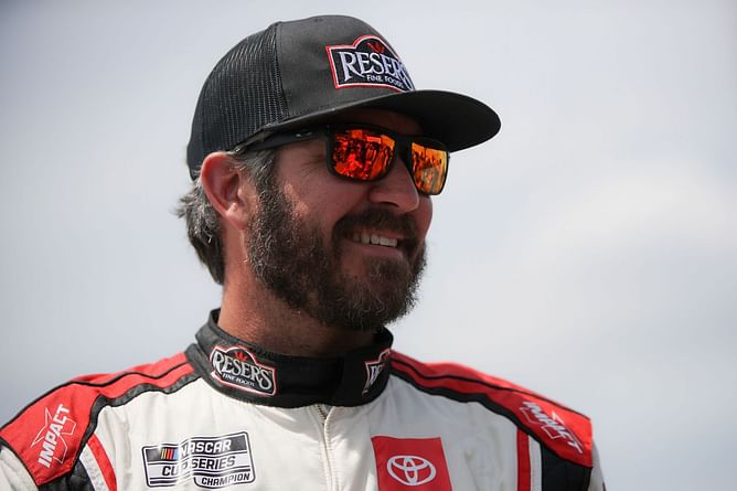 "Not a drama queen like some of the other guys" - Working with Martin Truex Jr. 'is a dream', says his crew chief