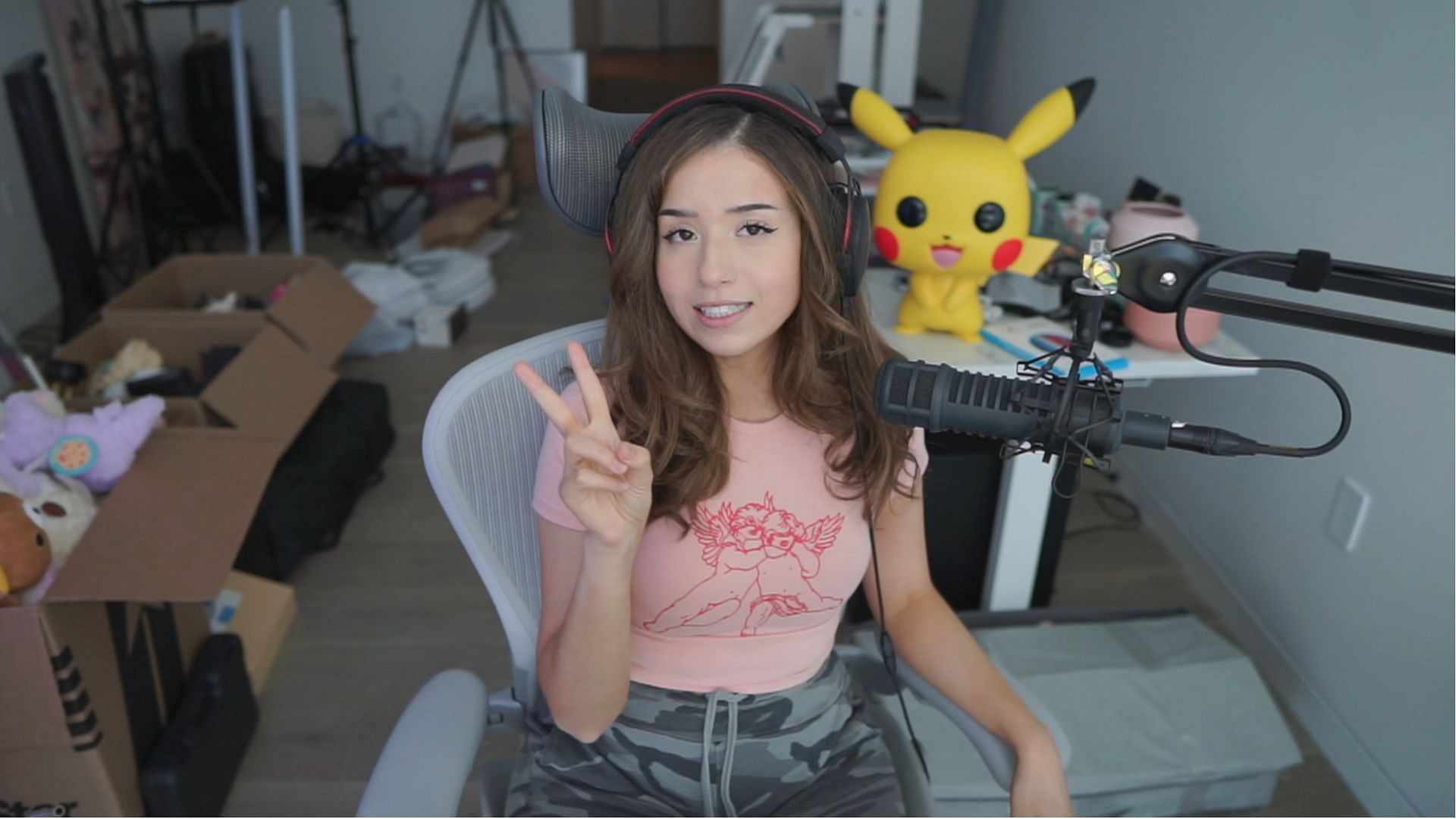 Twitch streamer Imane has recently shifted to a new apartment (Image via- Pokimane/Twitch)
