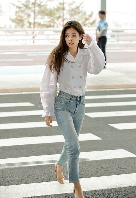 5 times BLACKPINK's Jennie gave us serious airport fashion goals