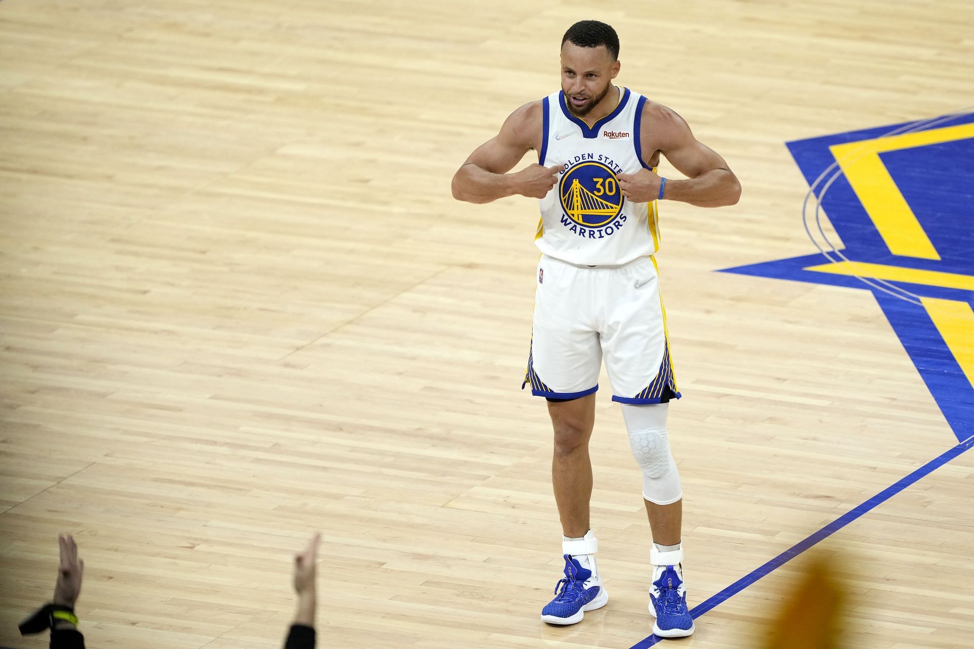 Steph Curry exploded for a team-high 32 points in the game.