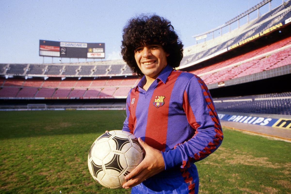 Diego Maradona at Barcelona (cred: BarcaBlaugranes)