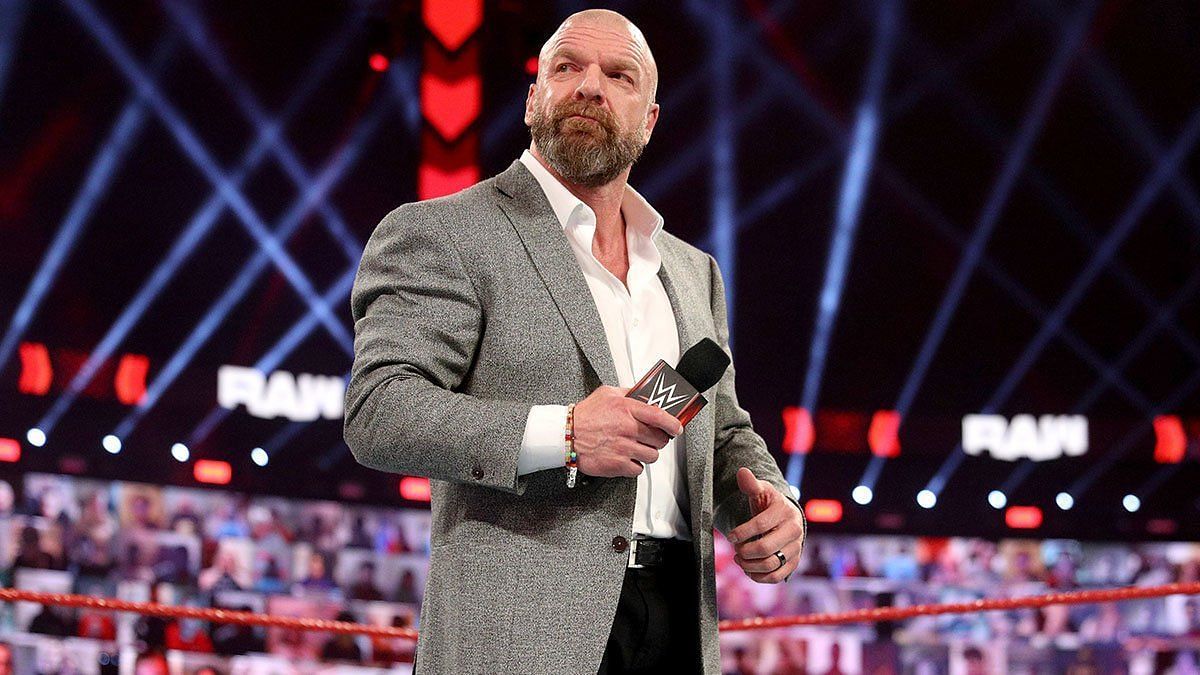 Triple H was inducted into the WWE Hall of Fame with DX!
