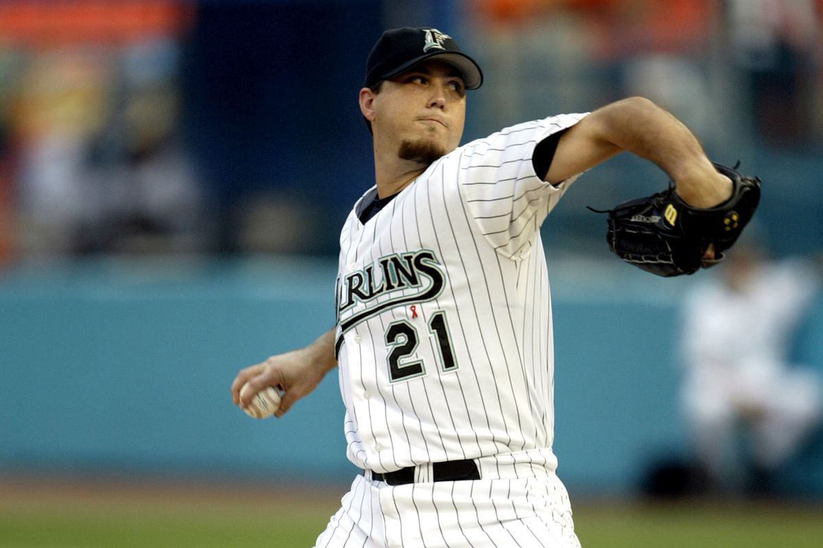 Josh Beckett pitching for the Florida Marlins