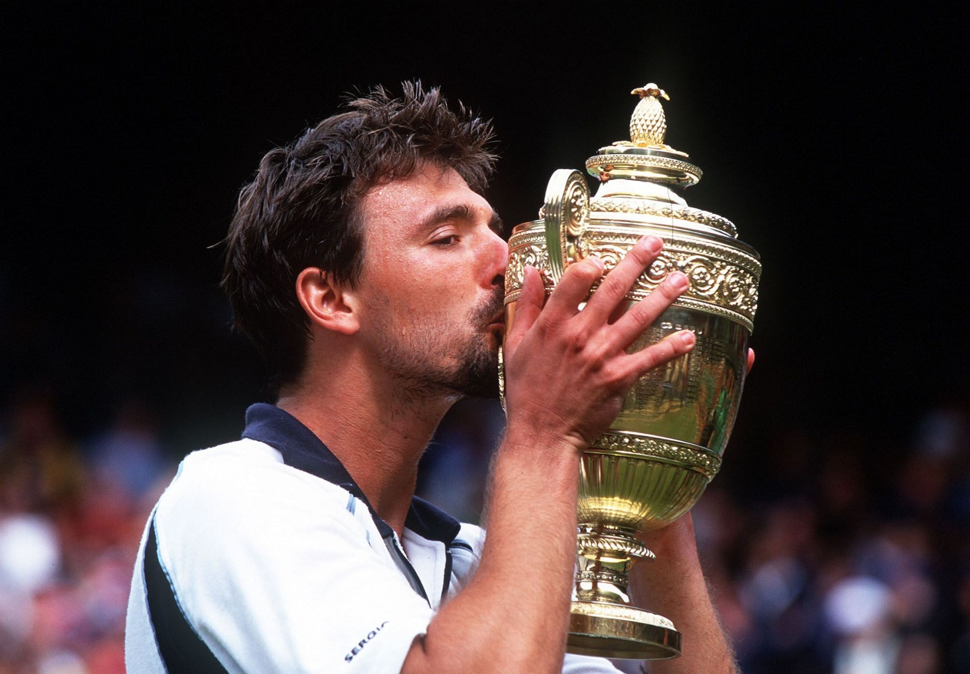 Goran Ivanisevic at the 2001 Wimbledon Championships