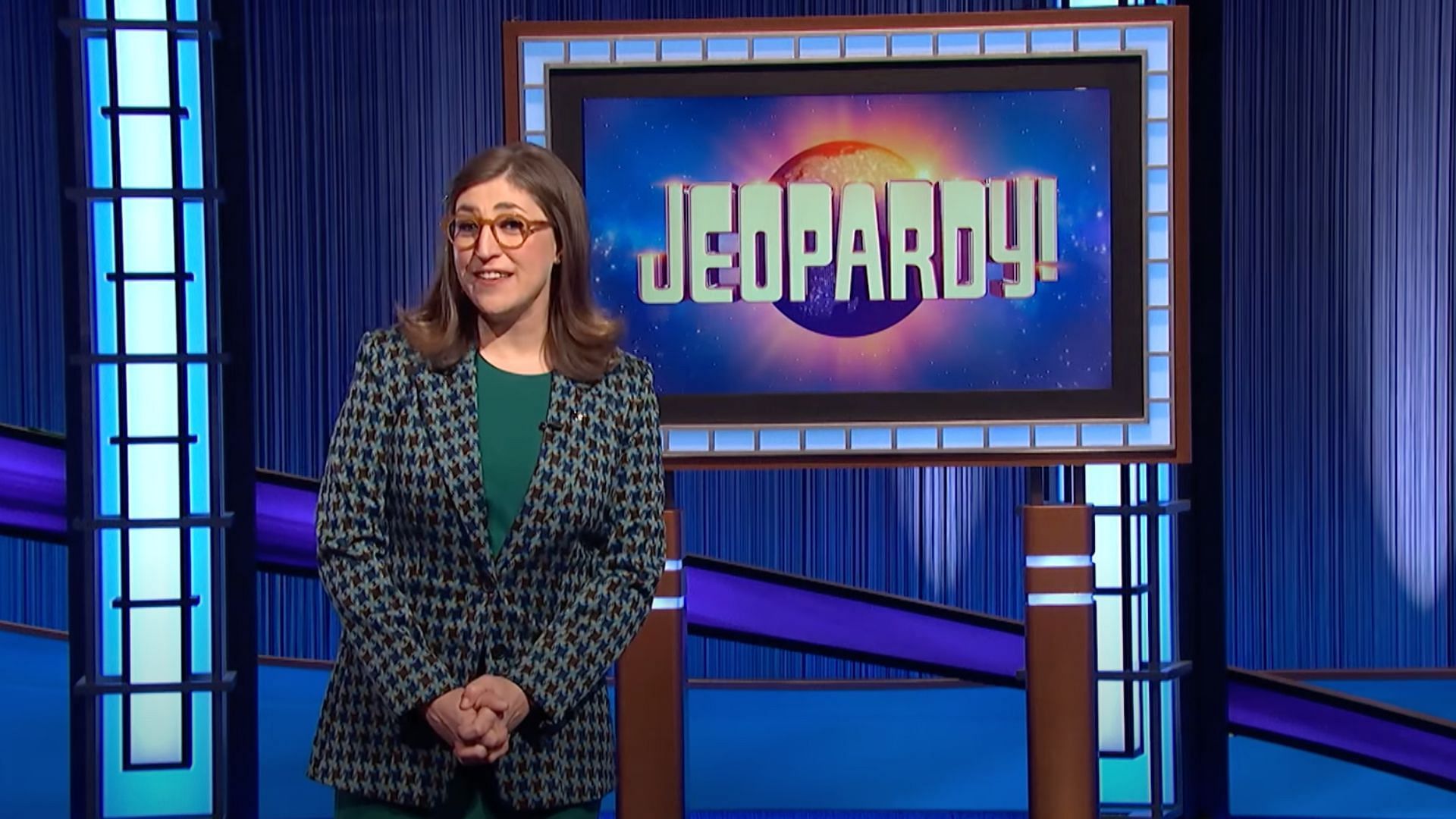 Mayim Bialik hosted the June 7, 2022 episode (Image via Jeopardy)