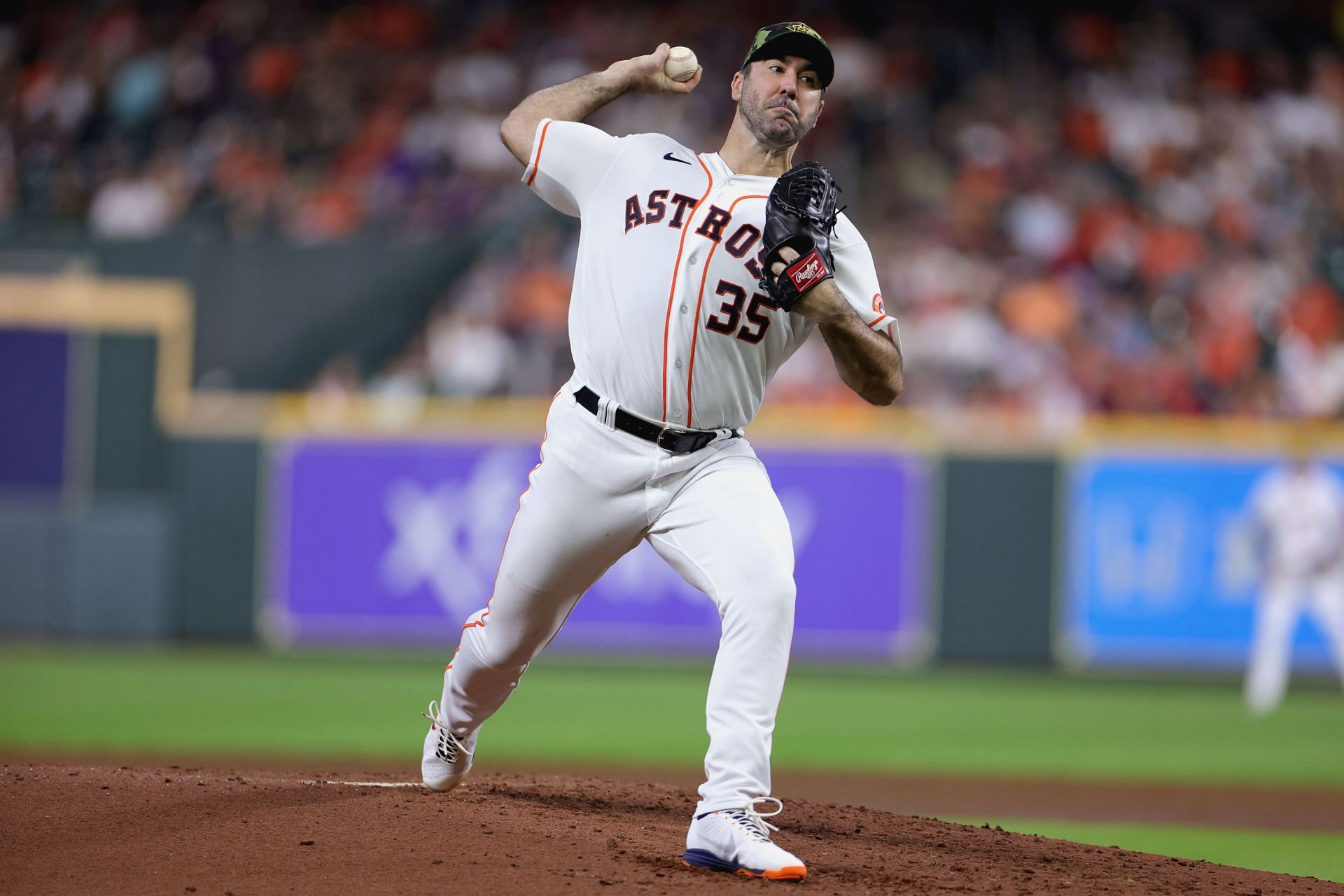 Texas Rangers v Houston Astros