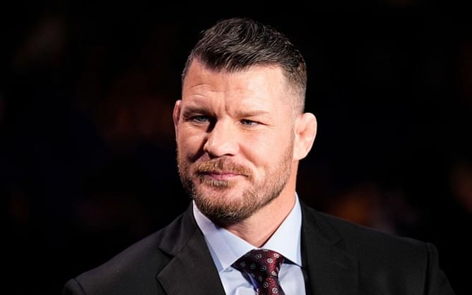 "It is a little creepy" - Michael Bisping says he was 'accosted' by a robot in Singapore for not wearing a mask