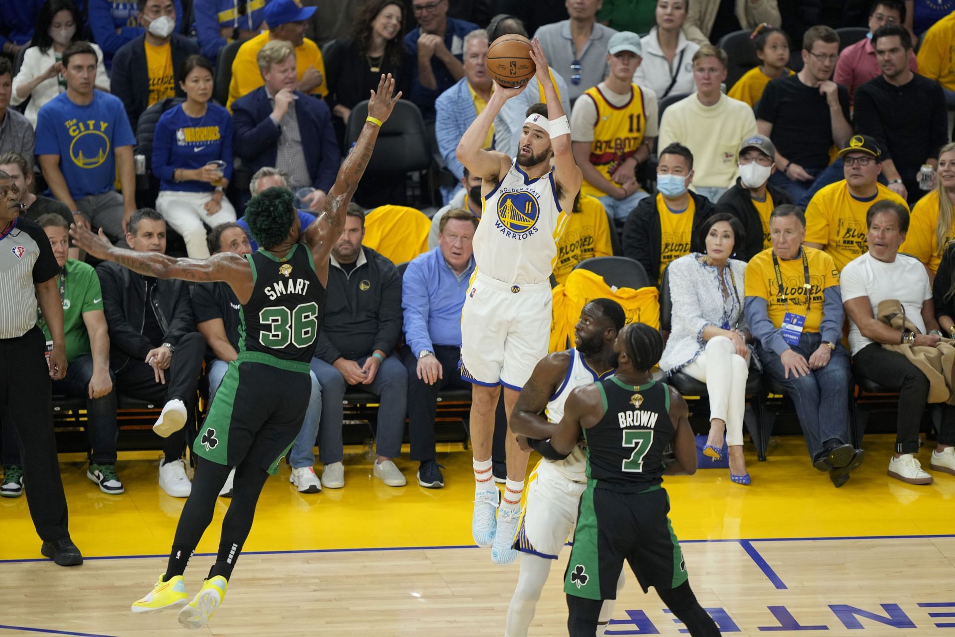 Klay Thompson could be the difference maker in Game 6. (Image via Getty Images)