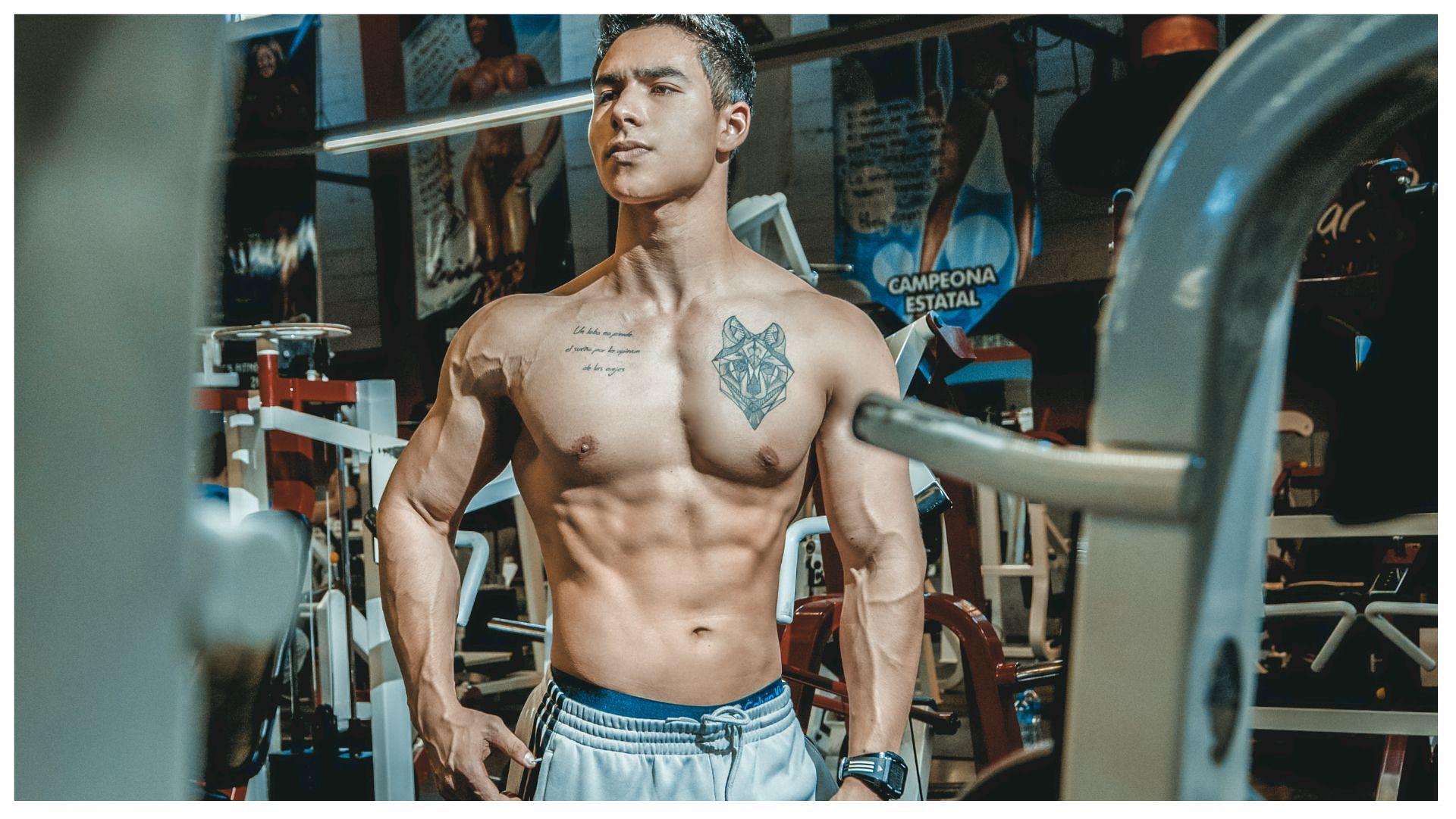 Exercises for the bigger chest without the use of weights. (Image via Pexels/Sabel Blanco)