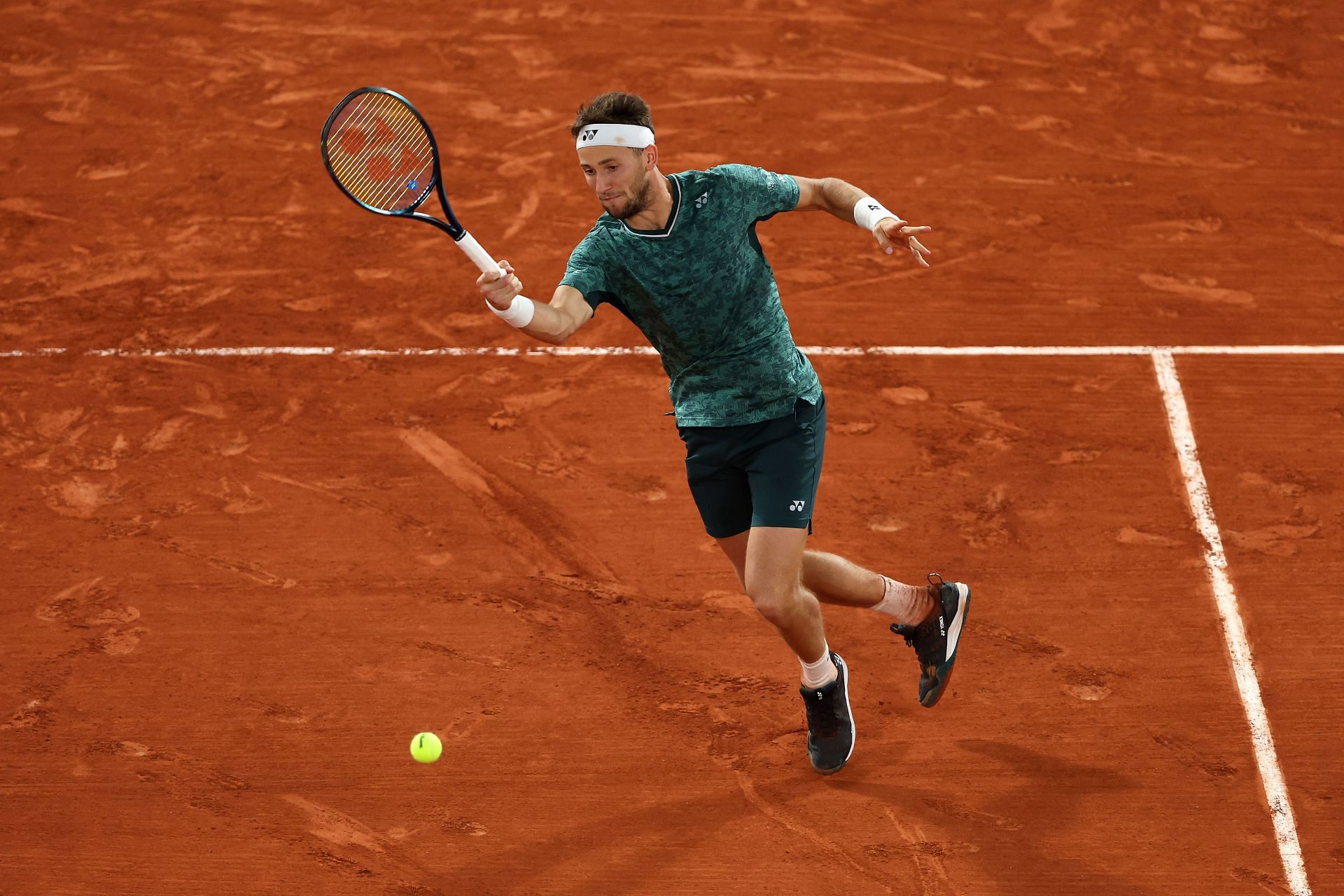 Ruud in action at the 2022 French Open - Day 13