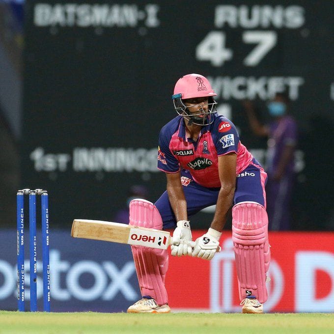 5 batters with the most unique batting stances in cricket