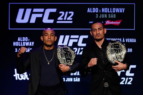 Jose Aldo (left) and Max Holloway (right)