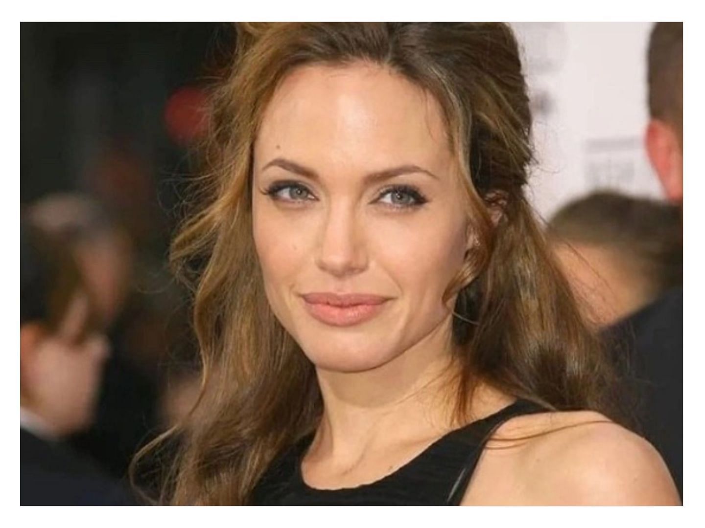 Angelina Jolie changes up her workout routine to stay active and fit. (Image via IG@angelinajolie_00001)
