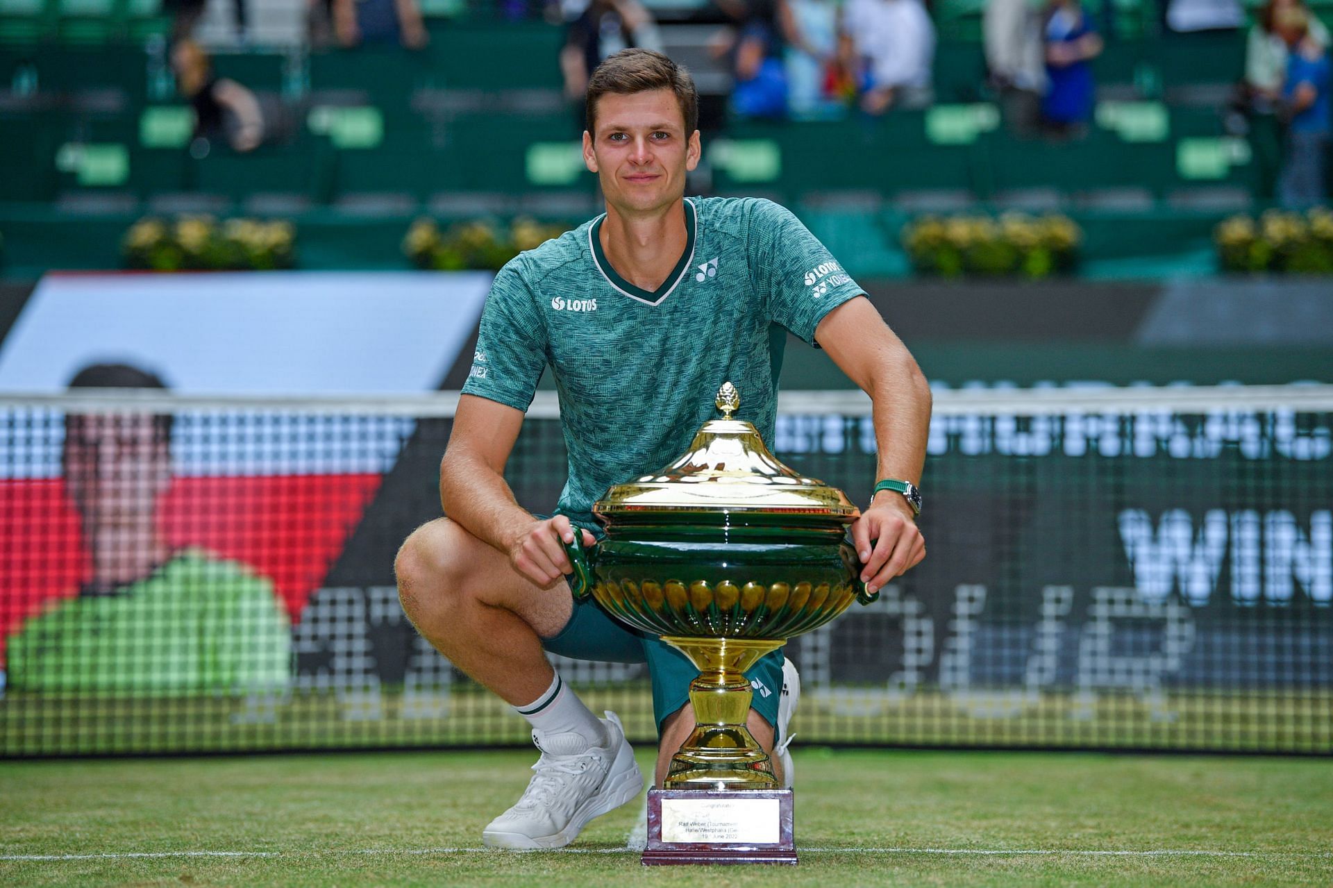 Hubert Hurkacz at the 2022 Halle Open.