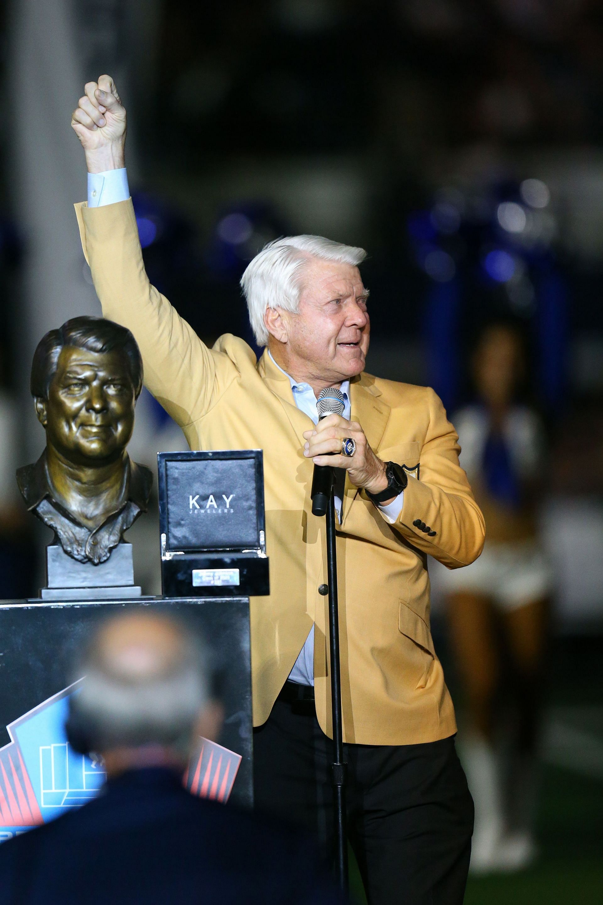 Former Dallas HC Jimmy Johnson