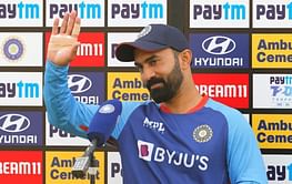"If you talk about consistency, then he is ahead of them all" - Kapil Dev on Dinesh Karthik's batting