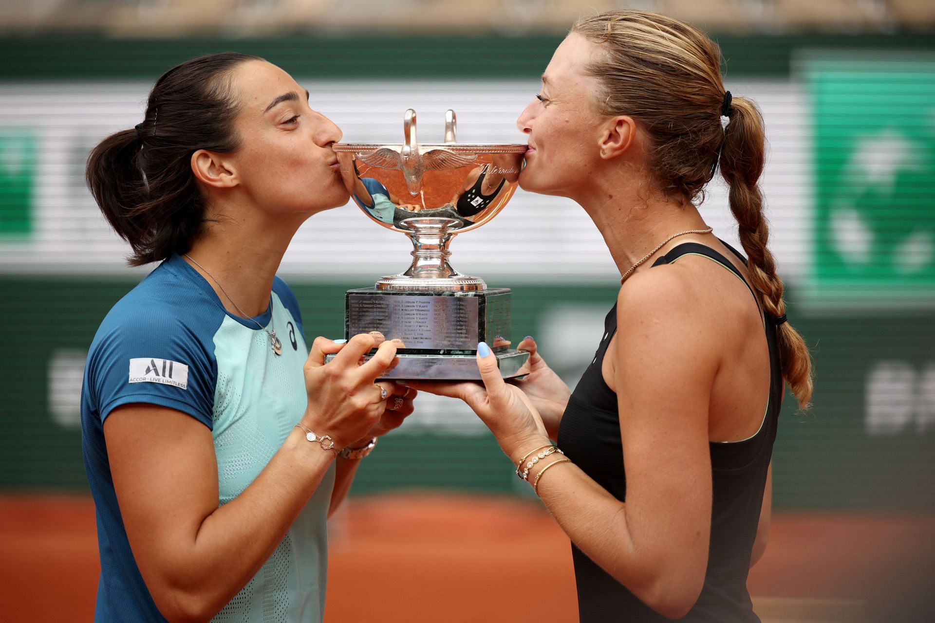Caroline Garcia (L) and Kristina Mladenovic at the 2022 French Open