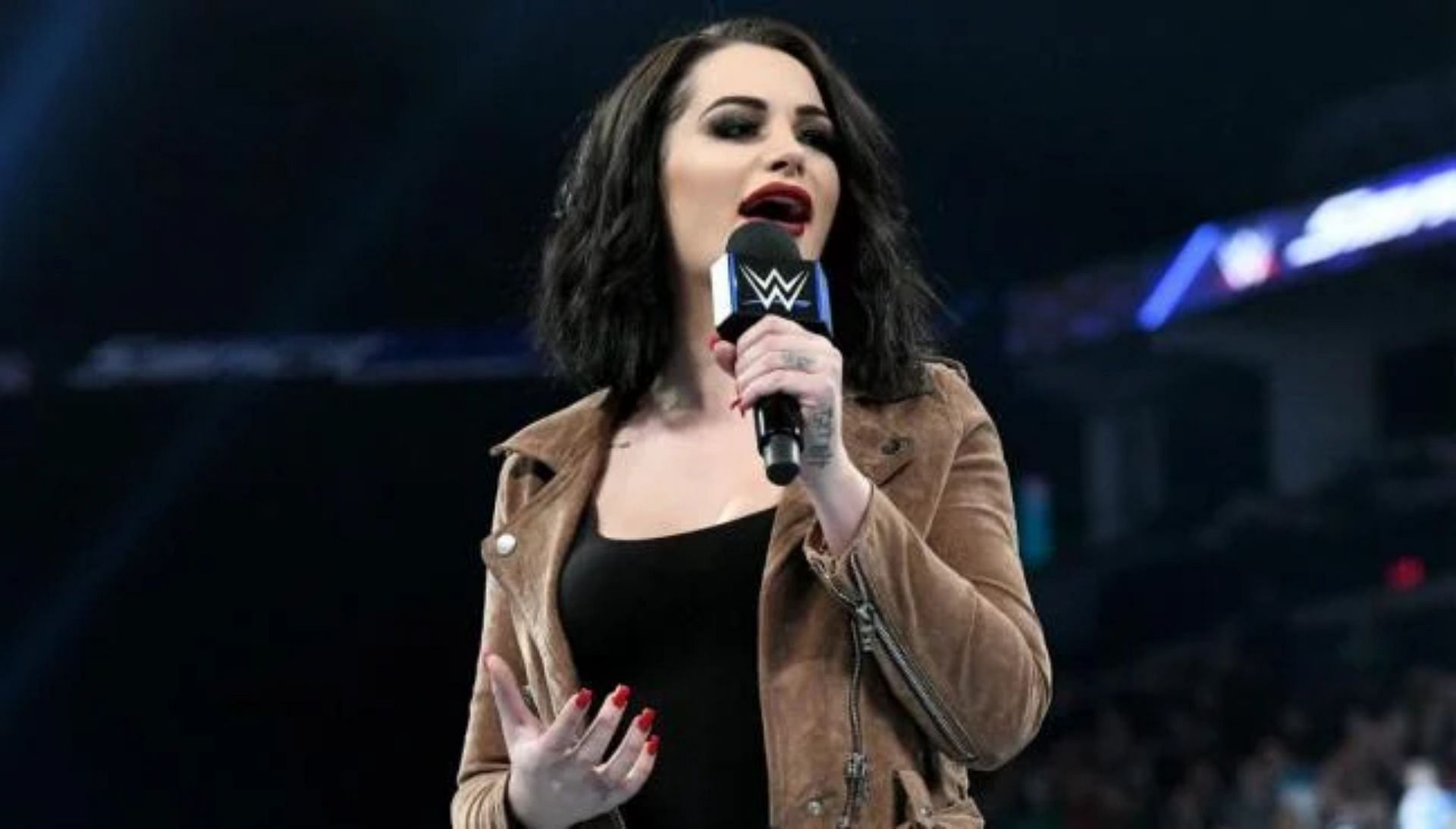 The former Divas Champion is set to leave WWE next month.