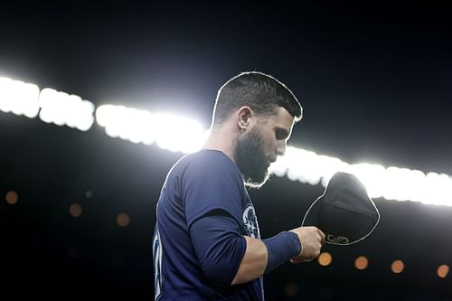 Seattle Mariners outfielder Jesse Winker threw out Jose Altuve at home plate and celebrated with a cocky gesture Wednesday night.