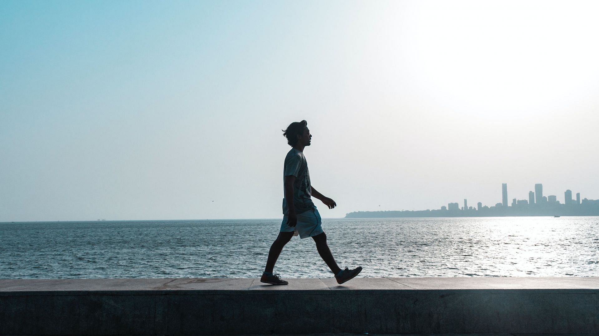 Walking daily will strengthen your heart (Image via Pexels @Yogendra Singh)