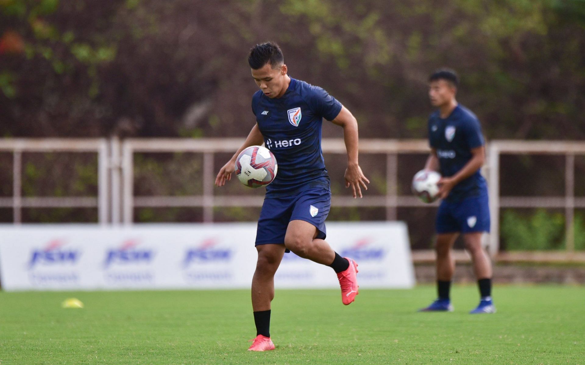 Suresh Singh Wangjam looked calm and composed throughout the game. (Image Courtesy: Twitter/IndianFootball)