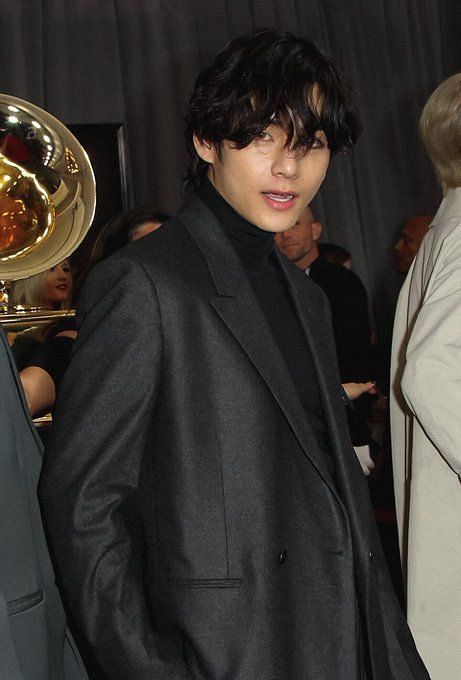 BTS member Kim Tae-hyung's 5 best award show outfits