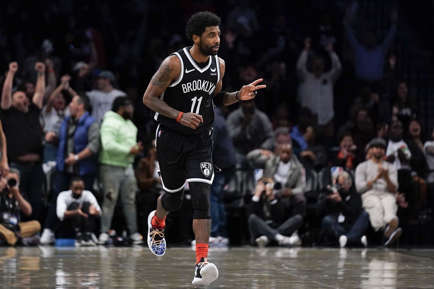 The LA Lakers could go after Kyrie Irving if the Brooklyn Nets and the superstar can&#039;t agree on a contract extension. [Photo: LA Times]
