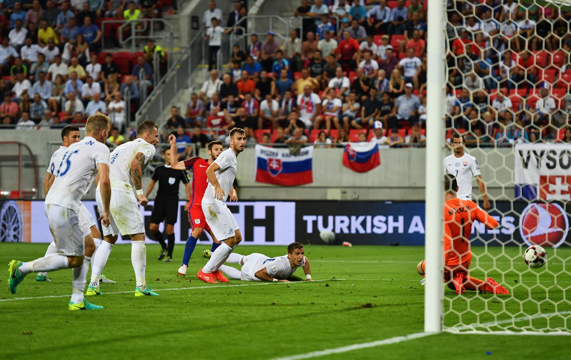 Футбол англия словакия результат. Англия Словакия 2009. UEFA Nations League 2022 Slovakia Azerbaijan.