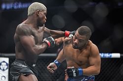 "He elbows me for the three millionth time" - Deron Winn shares hilarious breakdown of his loss to Phil Hawes