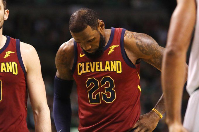 Take that Hesitation Out of One of the Game's Greatest Players!”: Dwyane  Wade Recalled Giving LeBron James the 'Green Light' Weeks After  'Humiliating' Mavs Finals Loss - The SportsRush