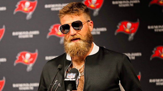 Longtime NFL quarterback Ryan Fitzpatrick confirms retirement - ABC7 New  York