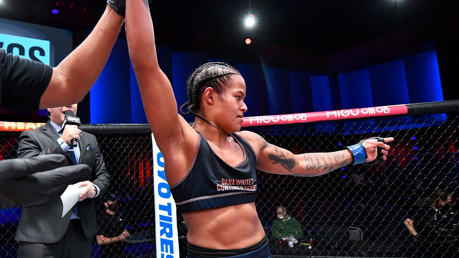 Karine Silva was impressive in her official octagon debut, defeating Poliana Botelho via submission