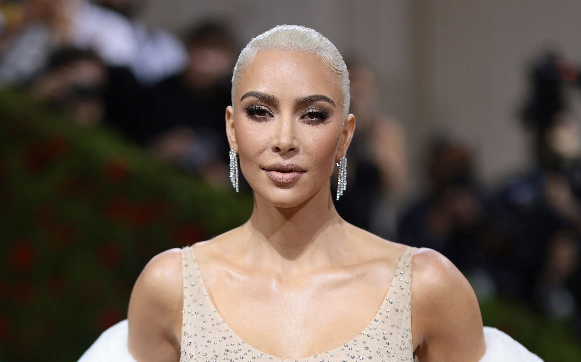 Kim Kardashian receives backlash for ruining Marilyn Monroe&#039;s dress (Image via Getty Images)