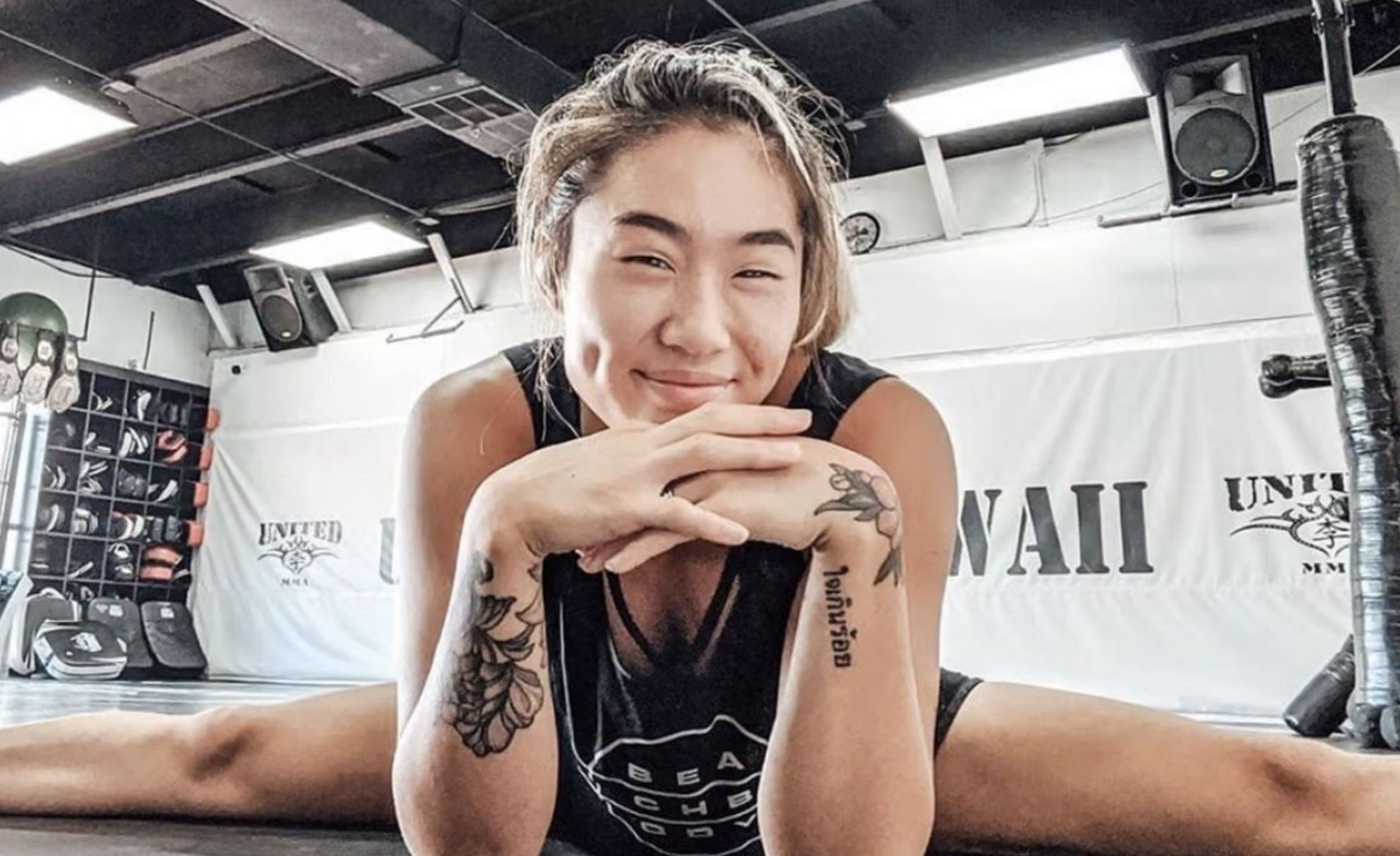 Fans comment on Angela Lee&#039;s grounded knees