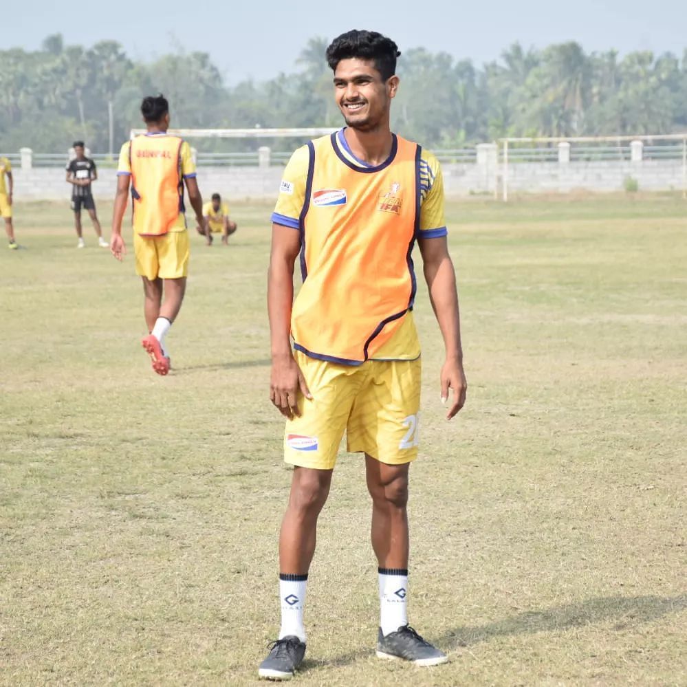 Skipper Monotosh Chakladar during a training session with the Bengal team (Image Courtesy: Monotosh Chakladar Instagram)