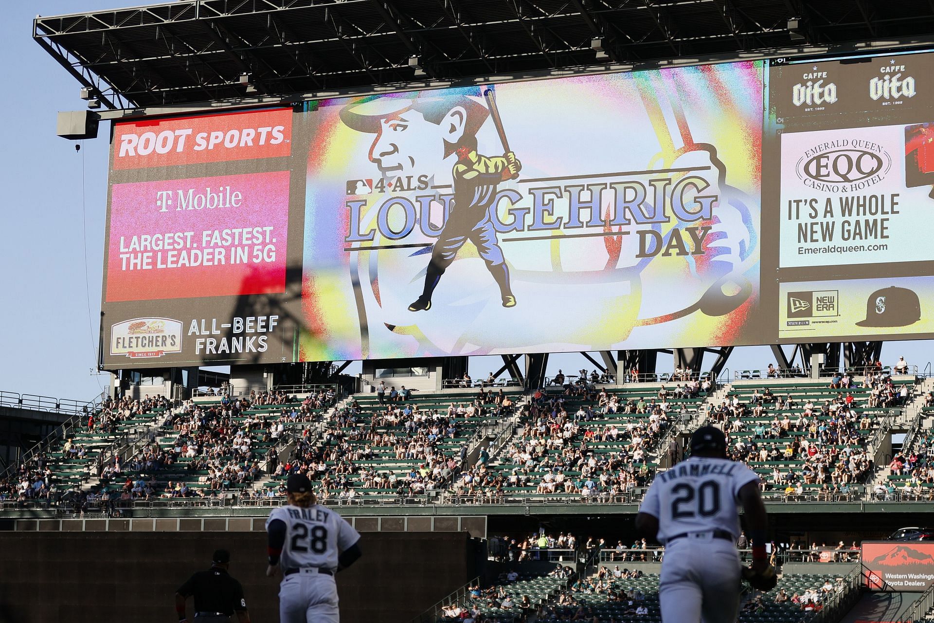 The ALS Community and Major League Baseball Come Together to Celebrate Lou  Gehrig Day