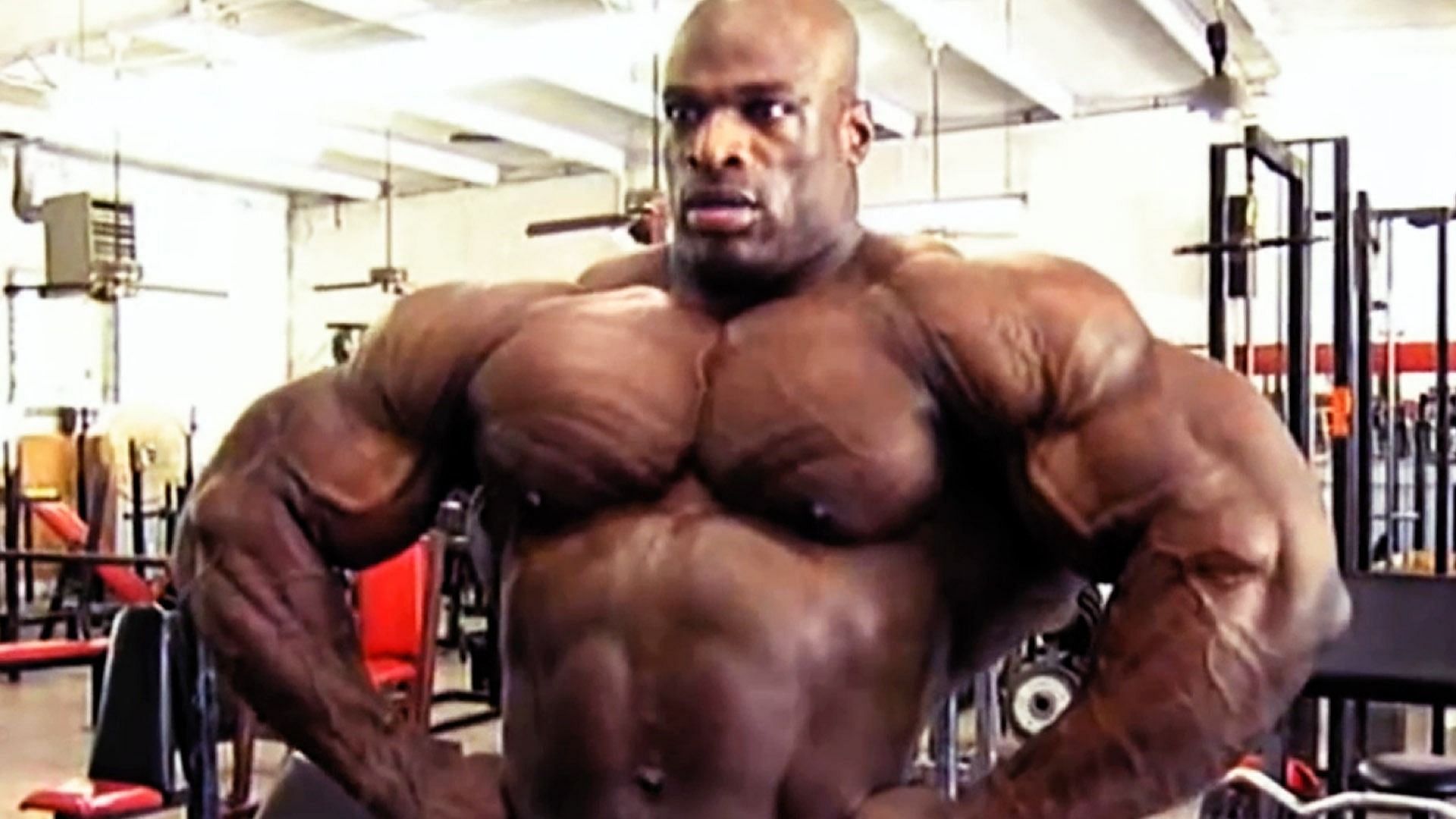 Build a huge back like Ronnie Coleman with a few exercises. (Image via www. .com)
